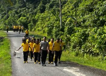 Jaga Kebugaran, Wakapolres Sarmi Pimpin Personel Polres Sarmi Laksanakan Olahraga Pagi