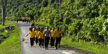 Jaga Kebugaran, Wakapolres Sarmi Pimpin Personel Polres Sarmi Laksanakan Olahraga Pagi