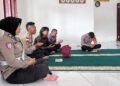 Sejukkan Hati dengan Yasinan, Personel Polres Sarmi Gelar Binrohtal di Masjid Nur Rahmat