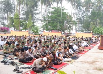 Polres Kaimana Bersama Forkopimda dan Masyarakat Gelar Salat Istisqa, Mohon Hujan dan Perkuat Pesan Kamtibmas
