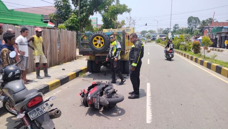 Wujud Pelayanan Cepat, Sat Lantas Polres Sarmi Tangani Laka Lantas di Marena