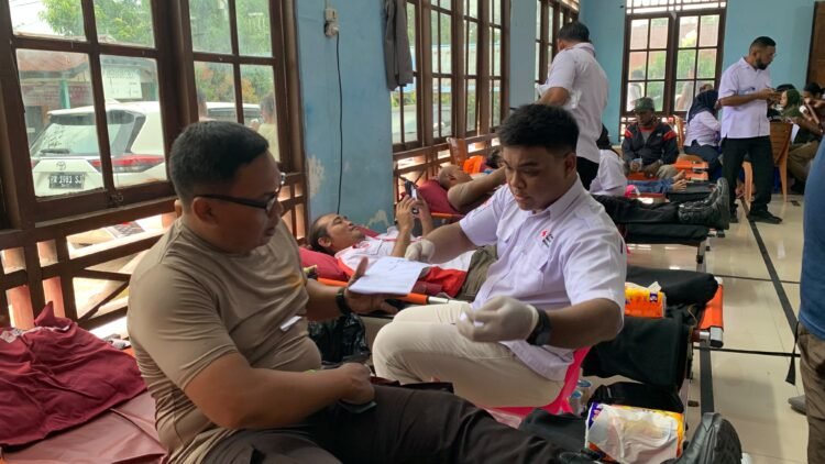 Wujud Kepedulian Kemanusiaan, Personel Polres Sarmi Turut Berdonor Darah
