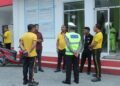 ‎Kapolda Papua Barat Tinjau Antrean BBM di SPBU Sowi 4 Manokwari, Pastikan Pelayanan Berjalan Tertib  ‎