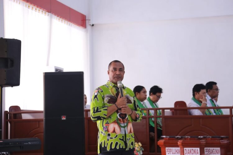 Kapolda Papua Barat Gelar Minggu Kasih Bersama Jemaat GKI Agape Wosi, Ajak Masyarakat Perkuat Kerukunan, Toleransi, dan Jaga Kamtibmas