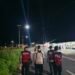 Polres Sarmi Hadir Untuk Masyarakat, Patroli Jalan Kaki Perkuat Keamanan Malam Di Mararena