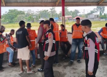 Hadir Dengan Humanis, Polres Sarmi Sambangi Pedagang Dan Warga Di Pasar Marena