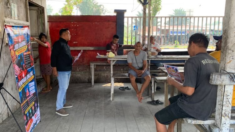 Cegah Judi Daring Dan Penipuan Online, Sihumas Polres Sarmi Sambangi Pangkalan Rental Marena​​ra