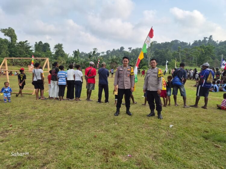 Bukan Sekadar Pengamanan, Polsek Bonggo Hadir Dukung Semangat Pemuda Rumbuway Lewat Turnamen Futsal