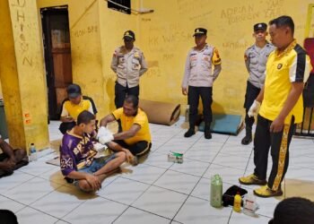 Jaga Kesehatan Tahanan, Sidokkes Dan Sat Tahti Polres Sarmi Rutin Lakukan Pemeriksaan Medis